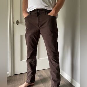 Flint and Tinder Men's Brown 365 Pant L slim fit